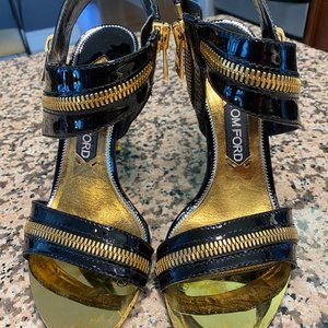 TOM FORD Pin Heel Dual Zipper Pumps Size 9 US